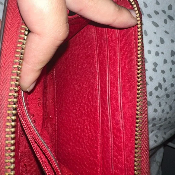 Tory Burch Wallet Used - Picture 2 of 4